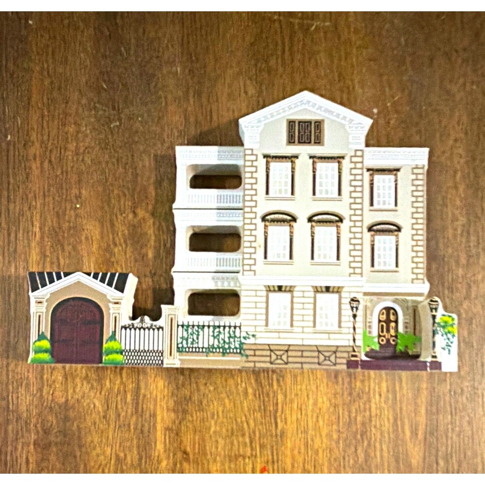 Vintage Shelia Wood Figurine O’Donnell’s Folly Charleston SC 1995 Shelf Sitter